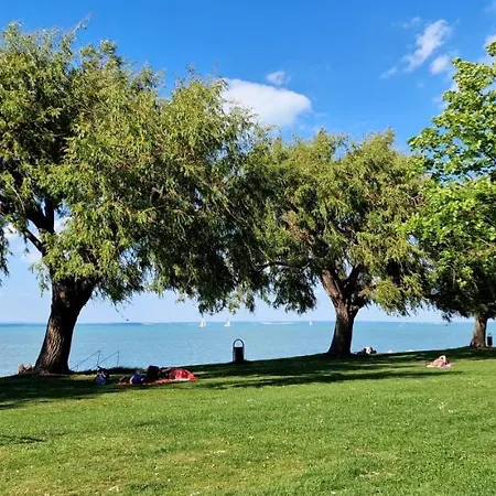 Villa-piccolo * Siófok